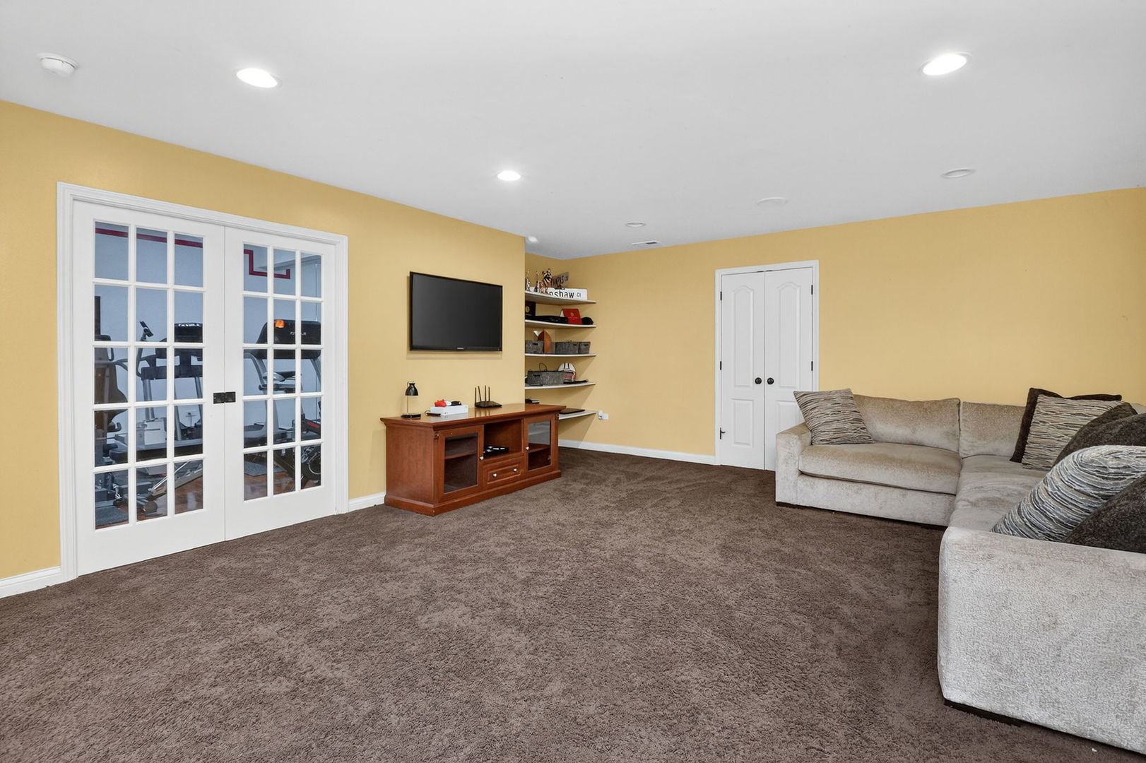 1 Crenshaw Court Bolingbrook IL 60490