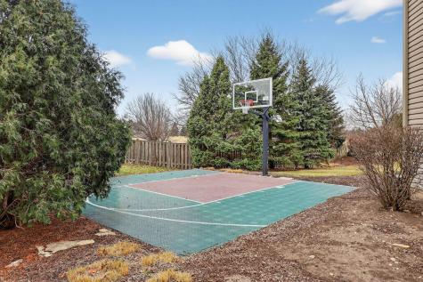 1 Crenshaw Court Bolingbrook IL 60490