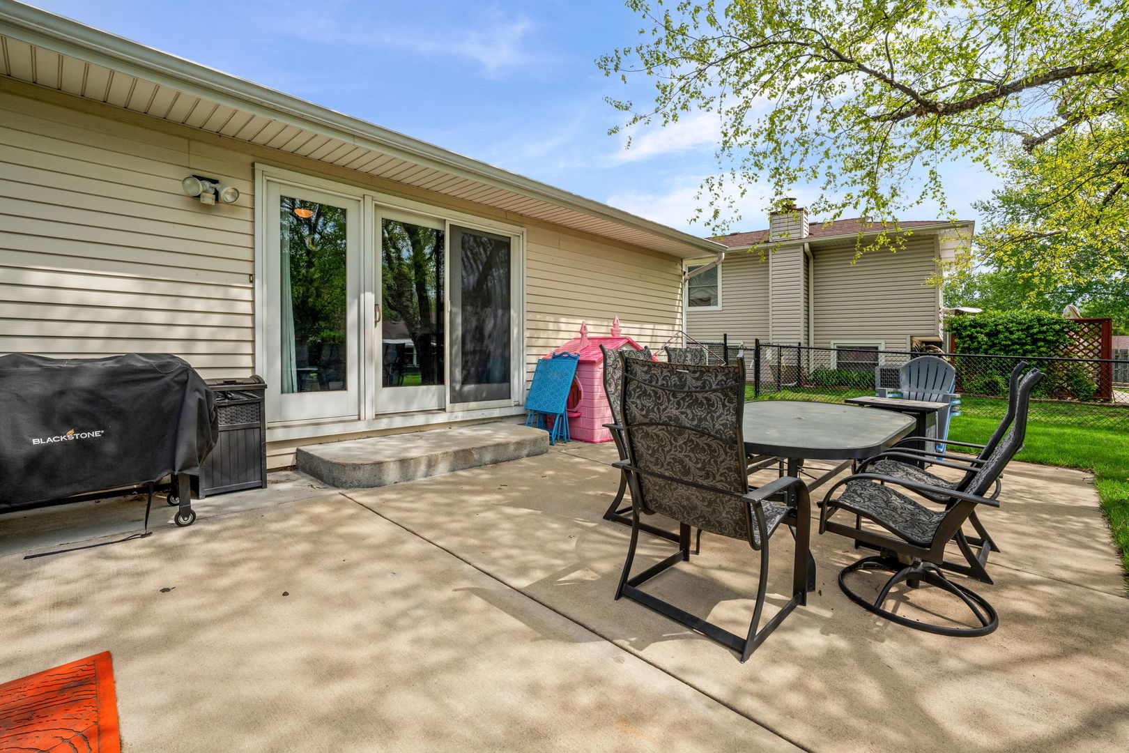 985 Brower Drive Roselle IL 60172