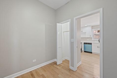 8613 South Colfax Avenue Chicago IL 60617