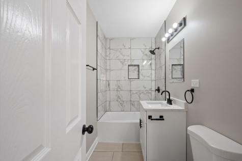 8613 South Colfax Avenue Chicago IL 60617