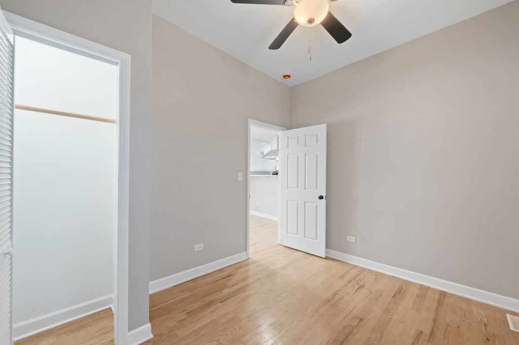 8613 South Colfax Avenue Chicago IL 60617