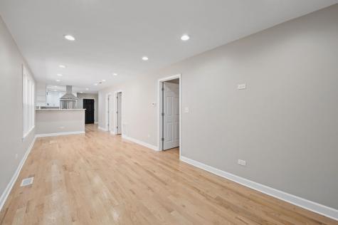 8613 South Colfax Avenue Chicago IL 60617