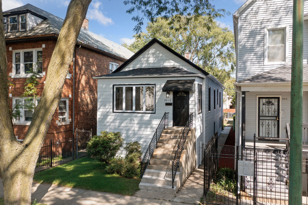 8613 South Colfax Avenue Chicago IL 60617
