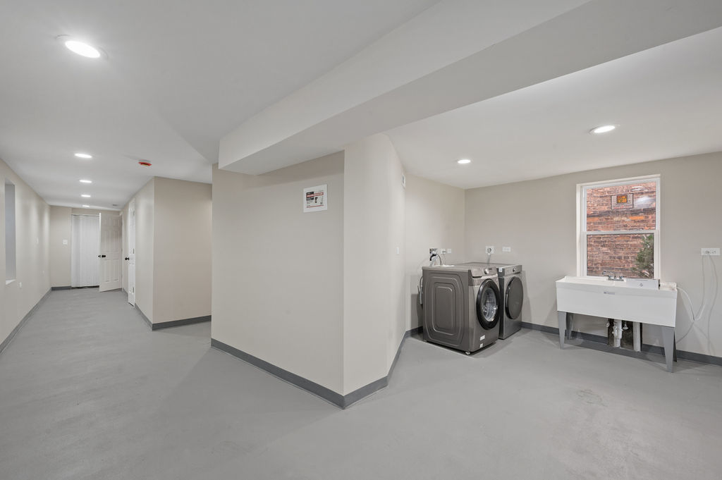 8613 South Colfax Avenue Chicago IL 60617