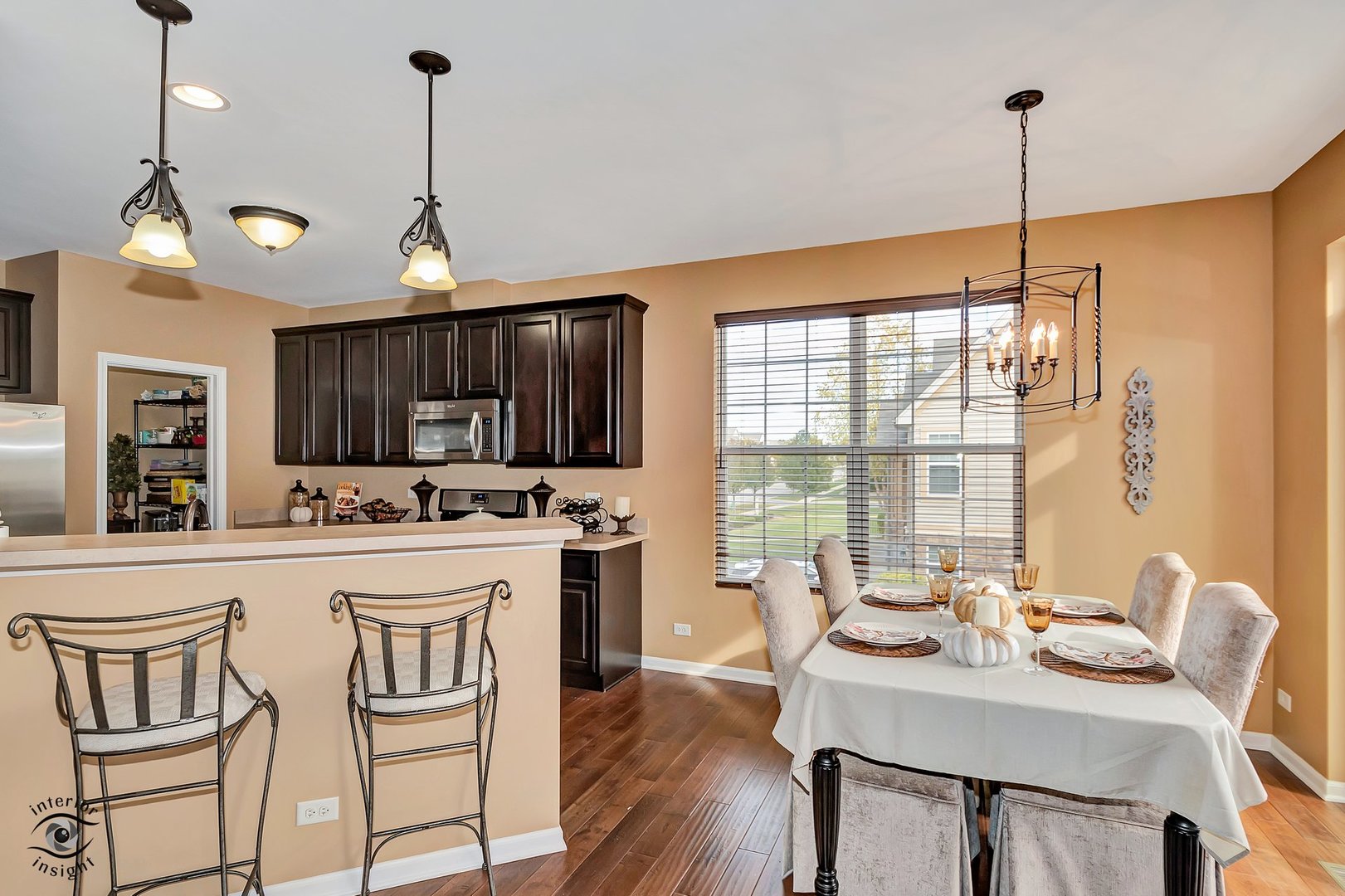 268 Bennett Drive Carol Stream IL 60188