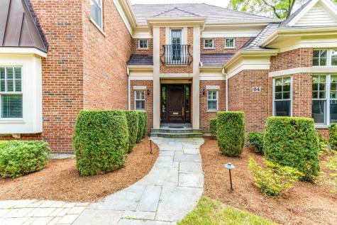 64 Crescent Drive Glencoe IL 60022