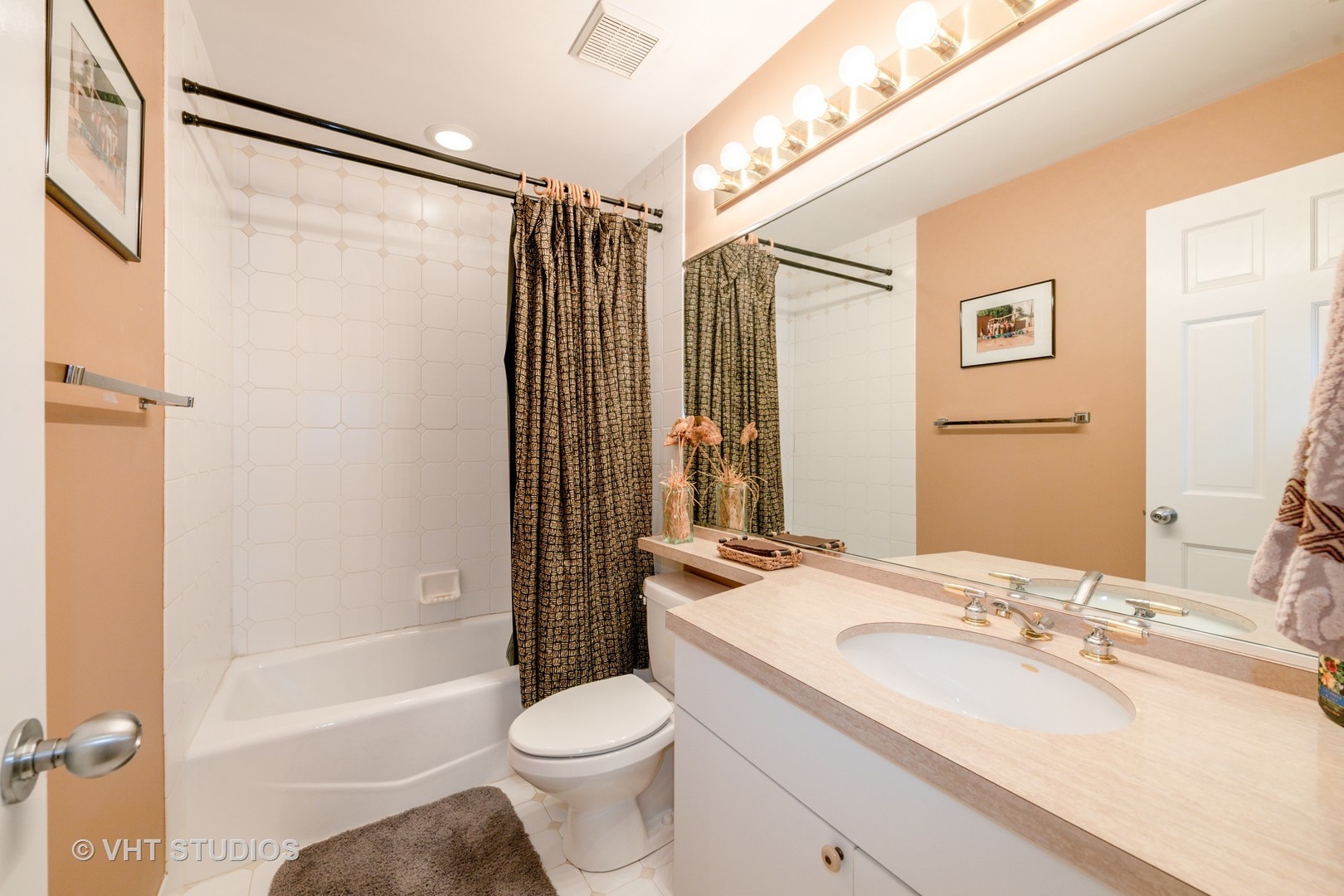 1410 East 48th Street Chicago IL 60615