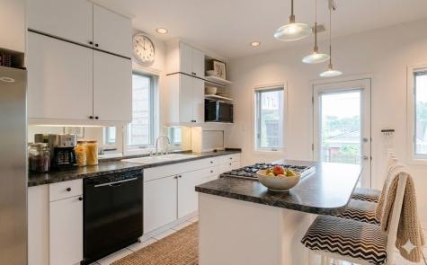 1410 East 48th Street Chicago IL 60615