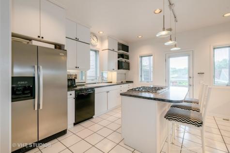 1410 East 48th Street Chicago IL 60615
