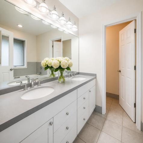 1410 East 48th Street Chicago IL 60615