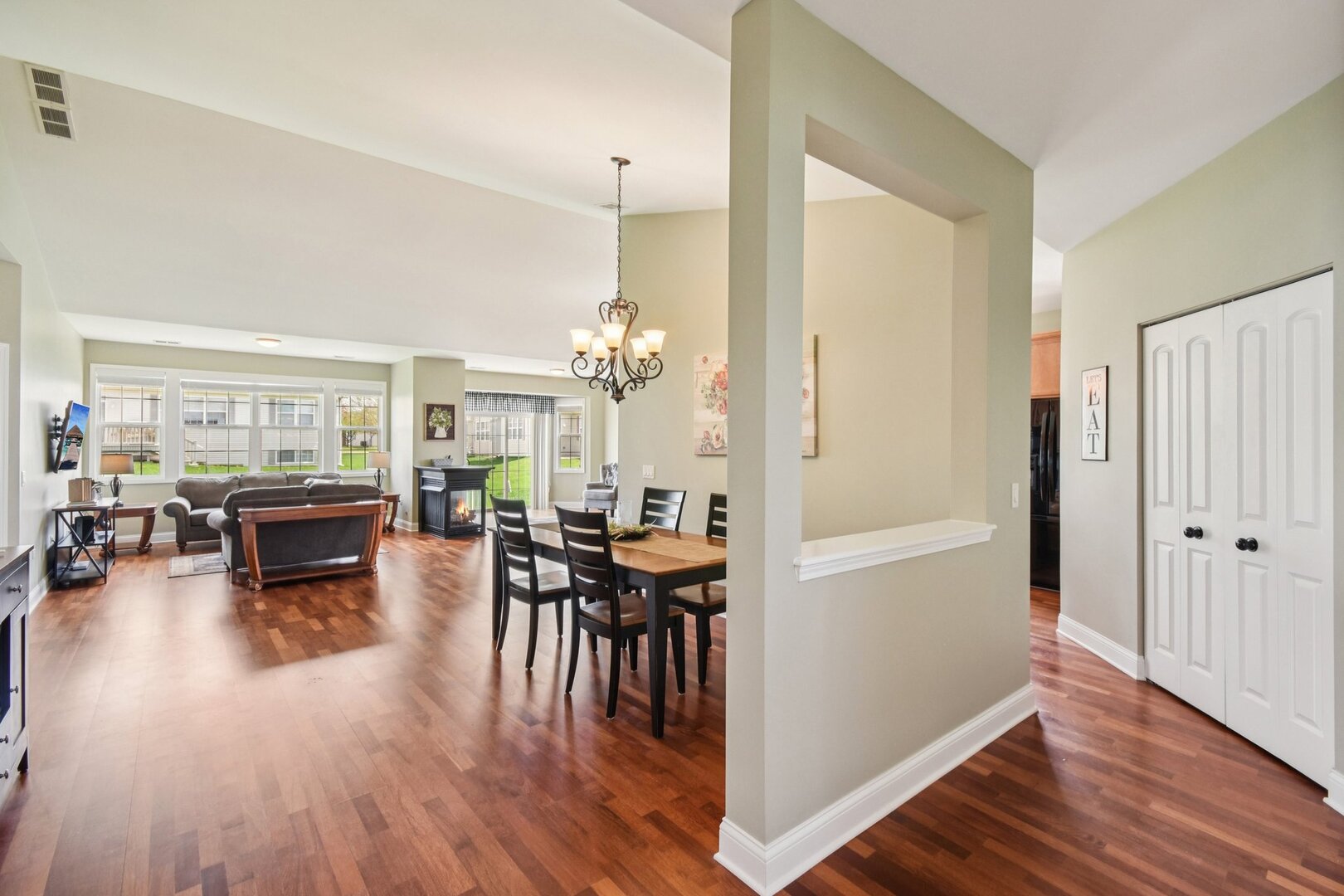 17113 Como Avenue Lockport IL 60441