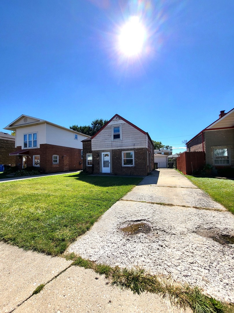 5133 West 64th Street Chicago IL 60638