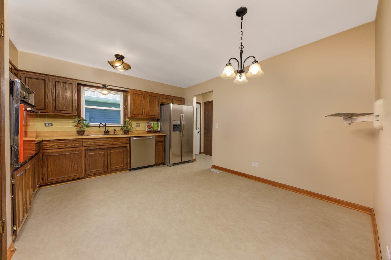 1403 East Lowden Avenue Wheaton IL 60189