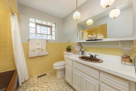 1403 East Lowden Avenue Wheaton IL 60189