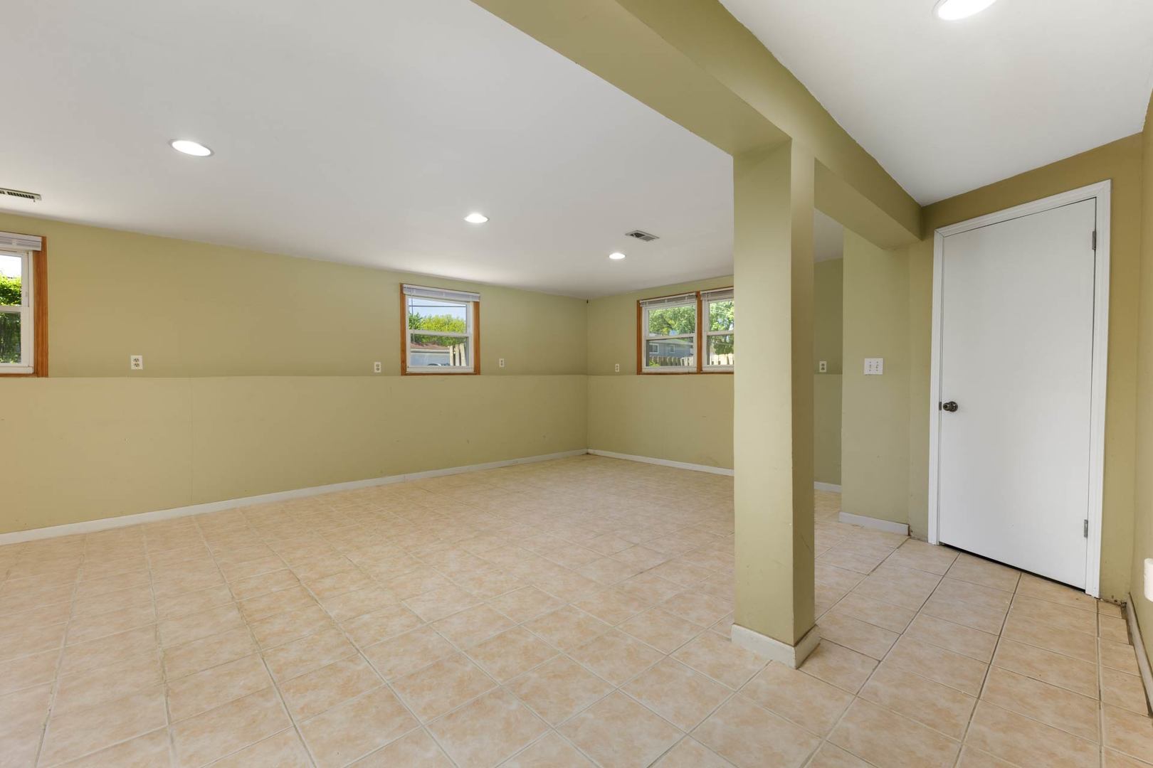 1403 East Lowden Avenue Wheaton IL 60189