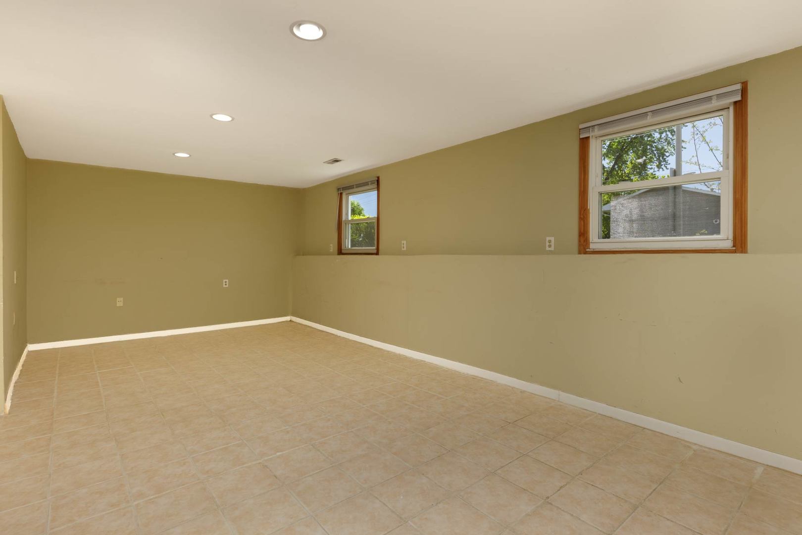 1403 East Lowden Avenue Wheaton IL 60189