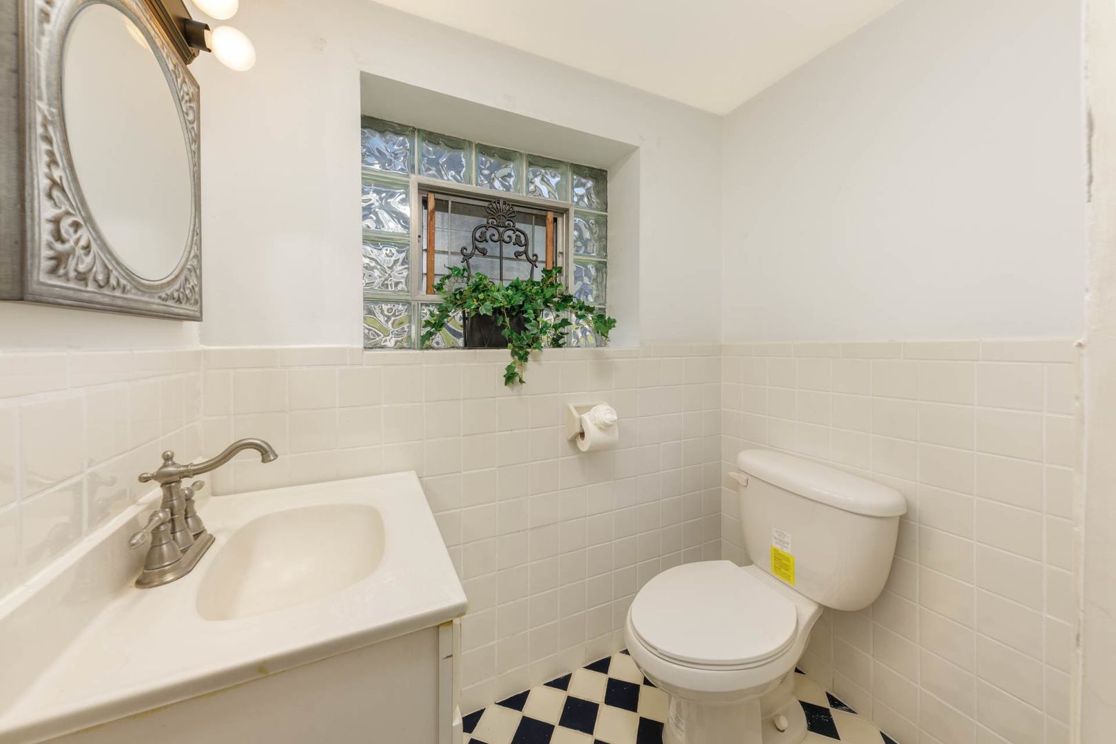 1403 East Lowden Avenue Wheaton IL 60189
