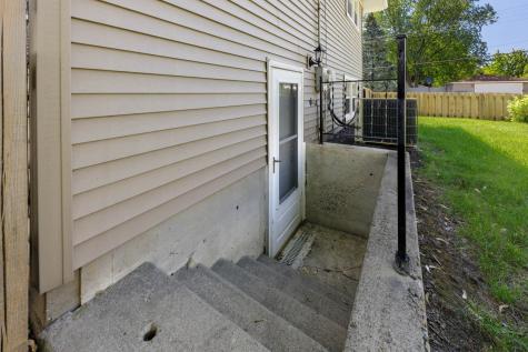 1403 East Lowden Avenue Wheaton IL 60189