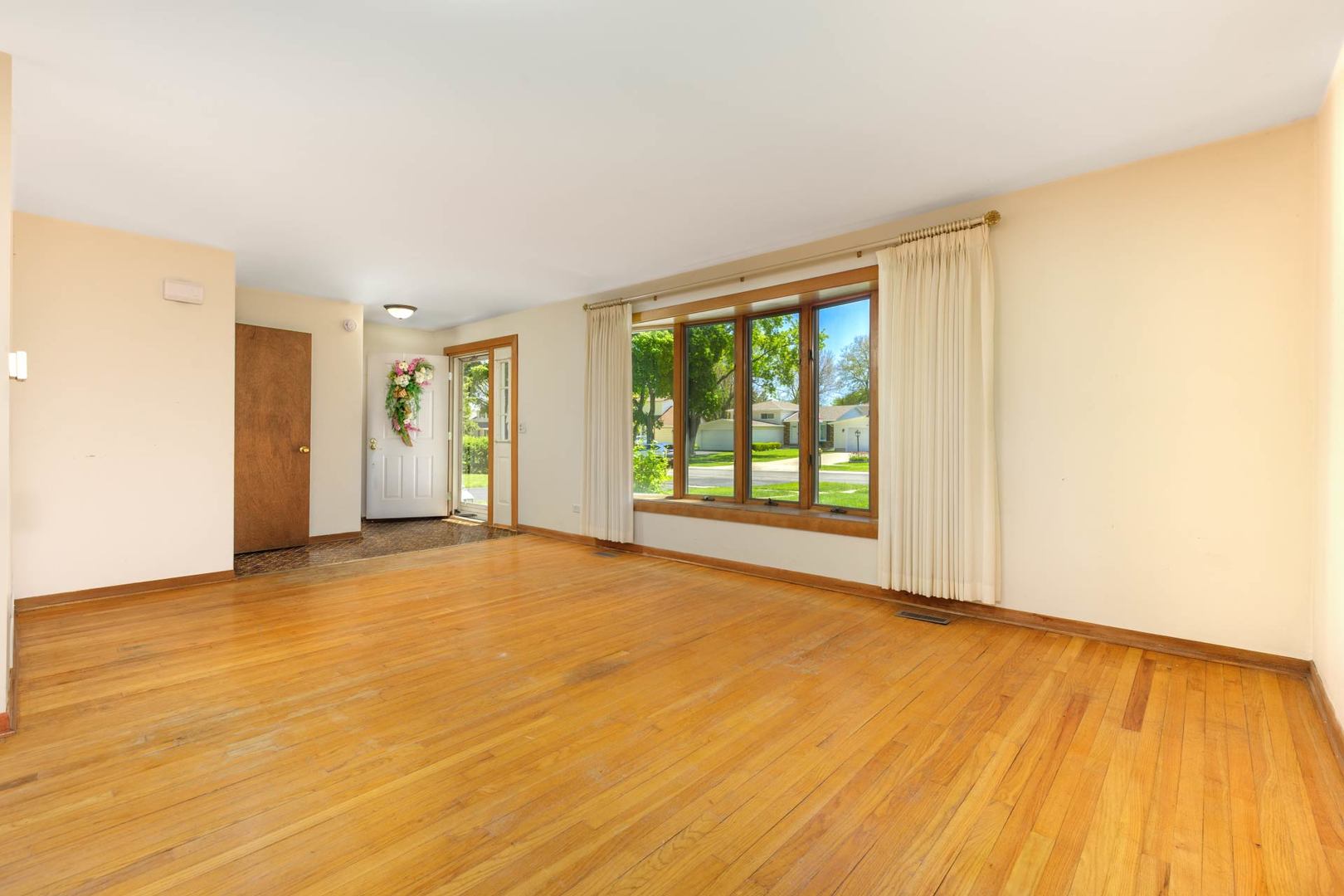1403 East Lowden Avenue Wheaton IL 60189