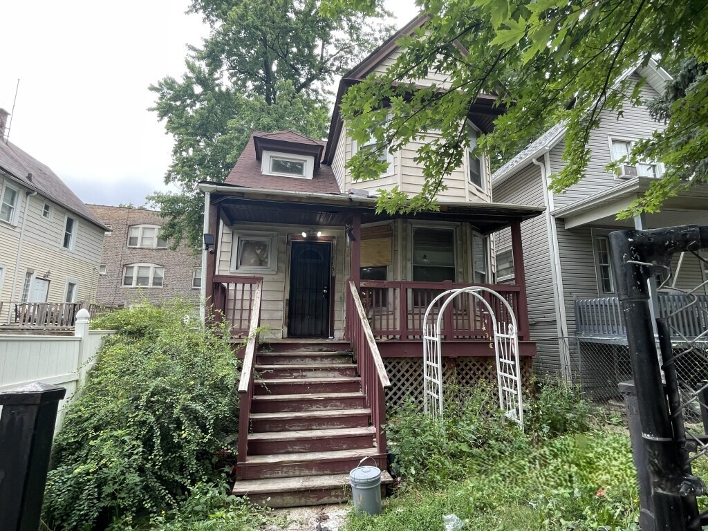 5252 West Ferdinand Street Chicago IL 60644