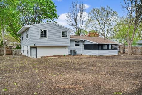 2303 Brookhaven Drive Champaign IL 61821