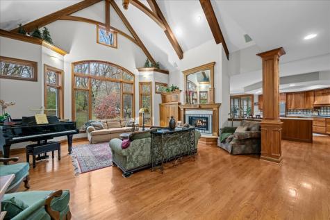 4N494 Hidden Oaks Road St. Charles IL 60175