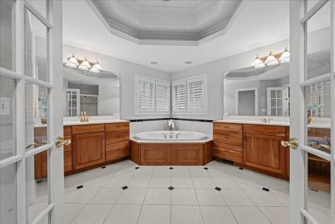 4N494 Hidden Oaks Road St. Charles IL 60175