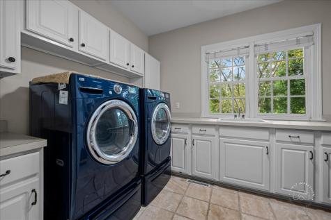 4N494 Hidden Oaks Road St. Charles IL 60175