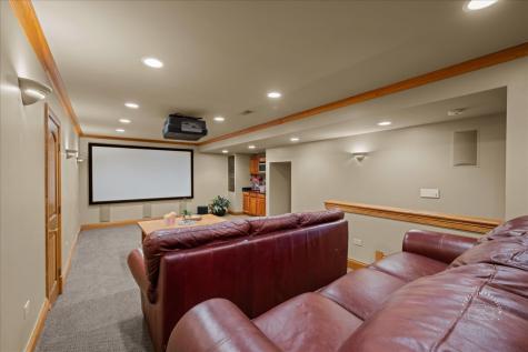 4N494 Hidden Oaks Road St. Charles IL 60175