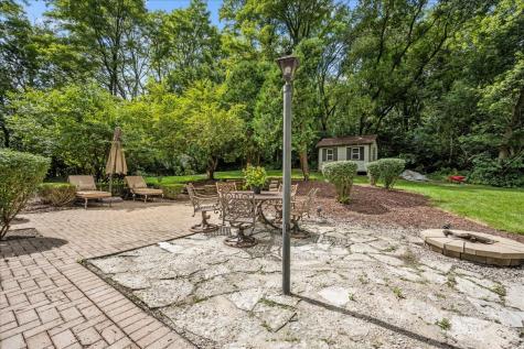 4N494 Hidden Oaks Road St. Charles IL 60175