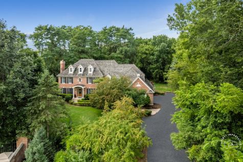 4N494 Hidden Oaks Road St. Charles IL 60175