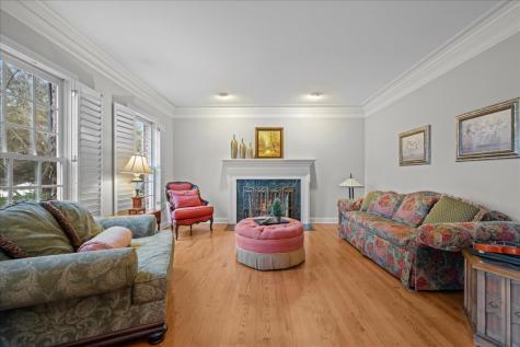 4N494 Hidden Oaks Road St. Charles IL 60175