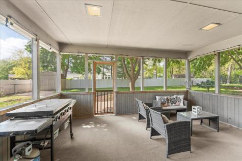 789 County Farm Road Monticello IL 61856