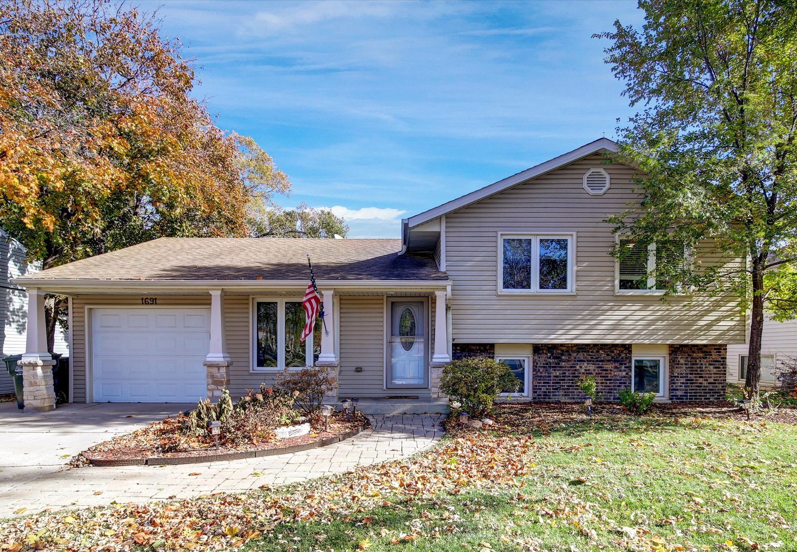 1691 Jeffrey Avenue Glendale Heights IL 60139