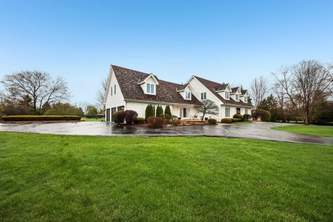 1980 Clover Drive Inverness IL 60067
