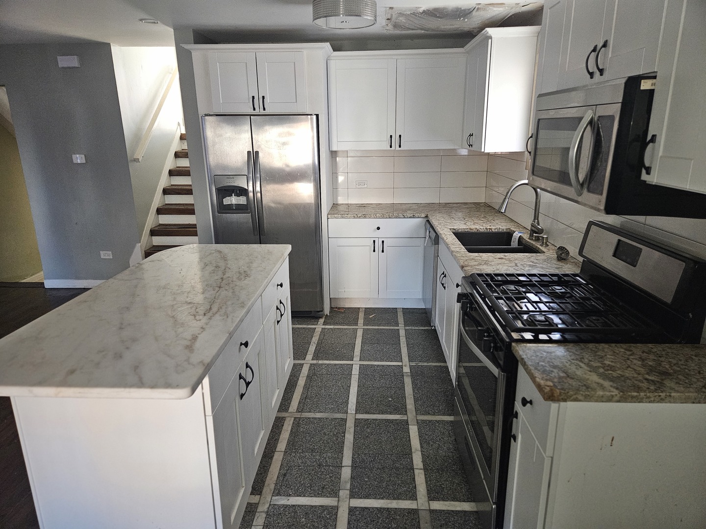 6732 South Peoria Street Chicago IL 60621