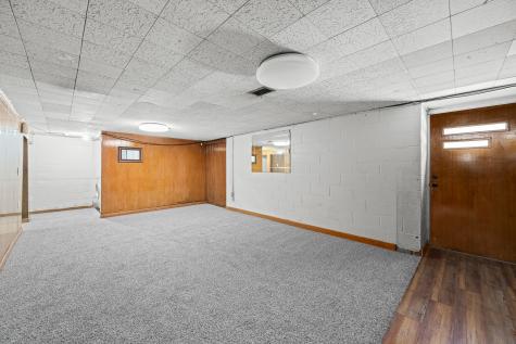 2400 27TH Street Rock Island IL 61201