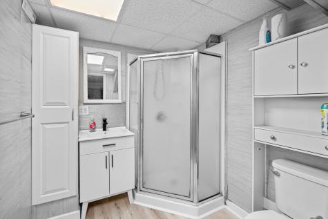 2400 27TH Street Rock Island IL 61201