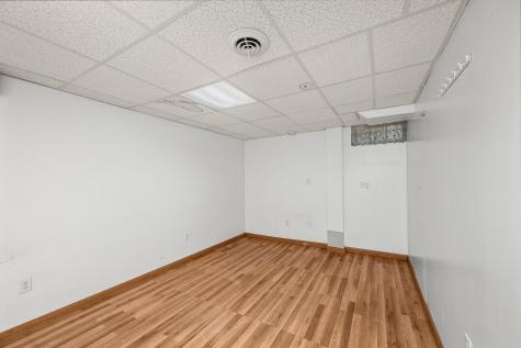 2400 27TH Street Rock Island IL 61201