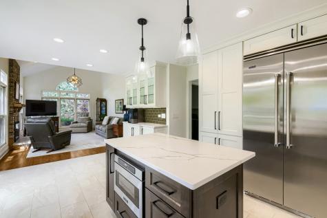 1820 Nicholson Drive Hoffman Estates IL 60192