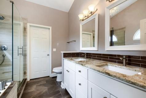 1820 Nicholson Drive Hoffman Estates IL 60192