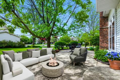 1820 Nicholson Drive Hoffman Estates IL 60192