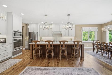 34 Stonebrook Court Bloomington IL 61704