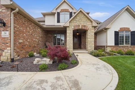 34 Stonebrook Court Bloomington IL 61704