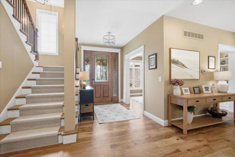34 Stonebrook Court Bloomington IL 61704