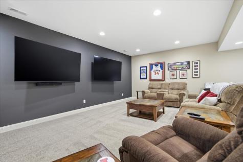34 Stonebrook Court Bloomington IL 61704