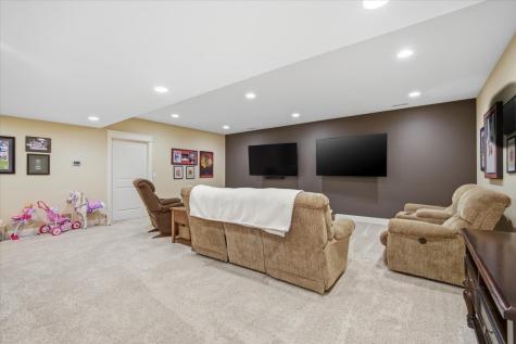 34 Stonebrook Court Bloomington IL 61704