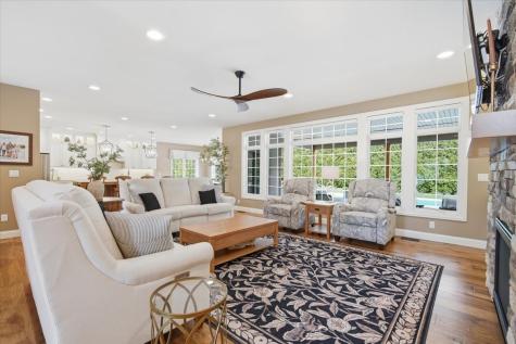 34 Stonebrook Court Bloomington IL 61704