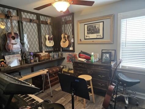 145 South Hickory Street Palatine IL 60067